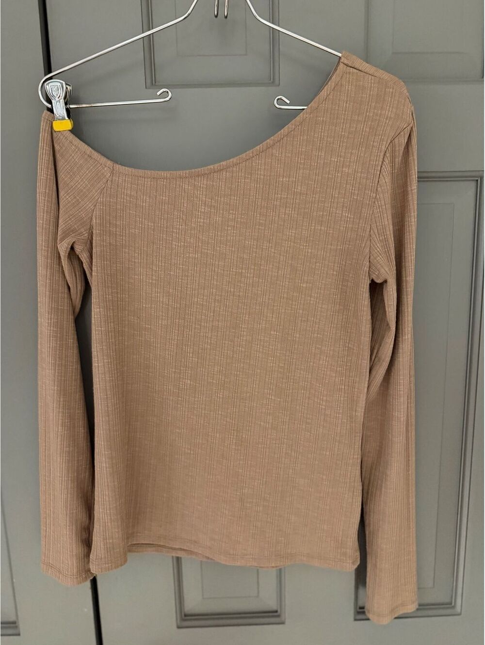 Z SUPPLY Dark Beige Ribbed Asymmetrical Off the Shoulder Long Sleeve Top